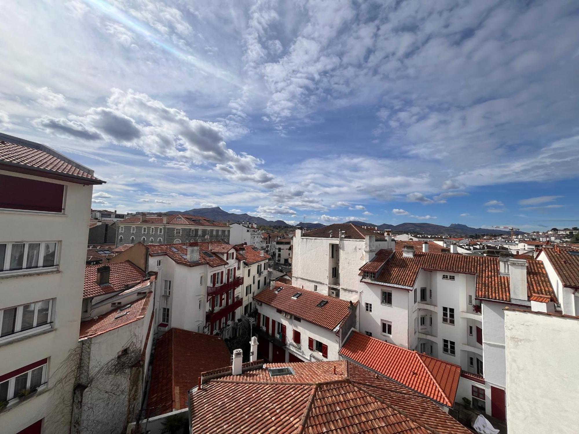 Coeur De Saint-Jean-De-Luz : Appartement Lumineux Avec Balcon, Proche Plage Et Commerces - Fr-1-239-1079 Esterno foto