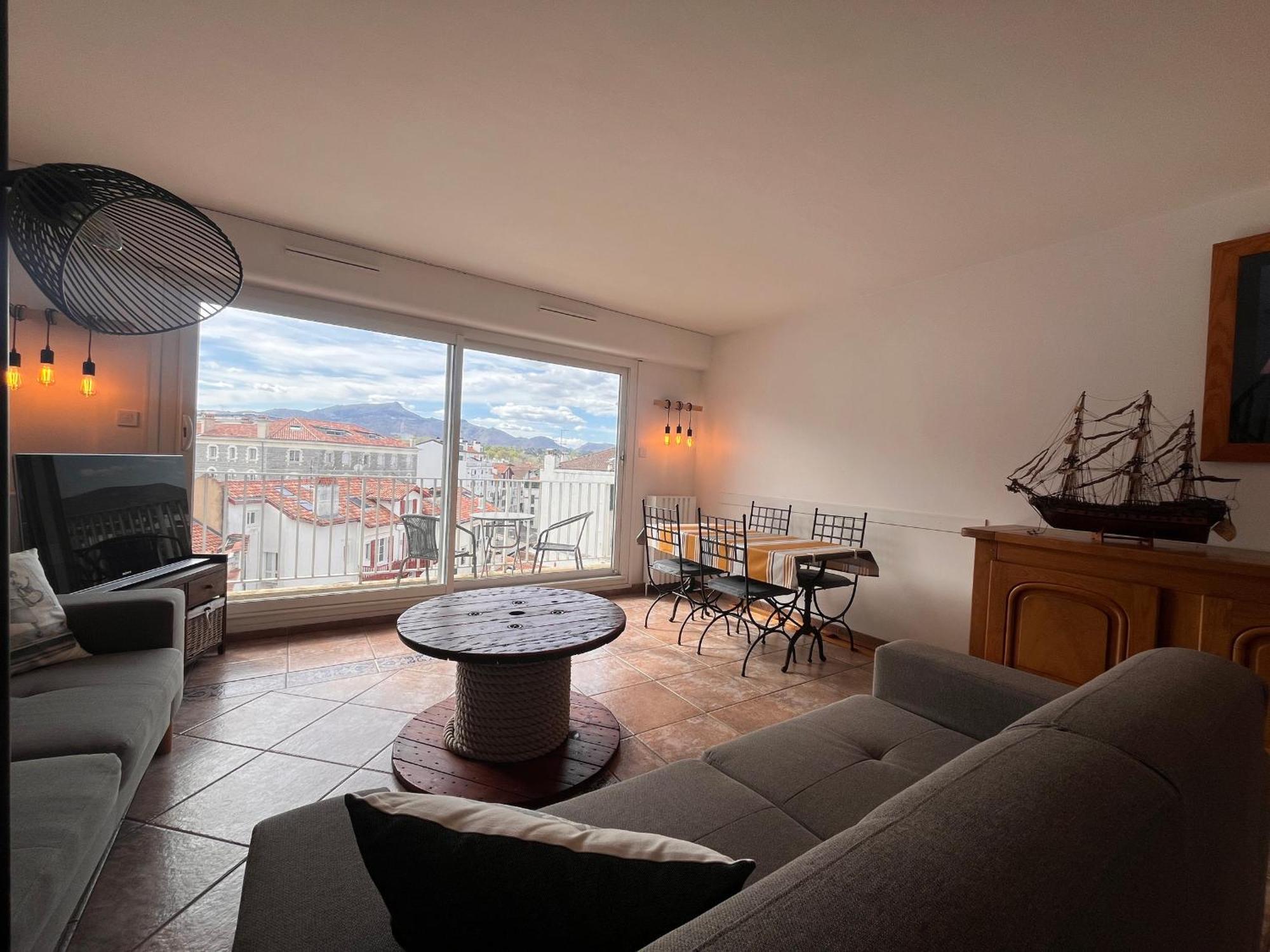 Coeur De Saint-Jean-De-Luz : Appartement Lumineux Avec Balcon, Proche Plage Et Commerces - Fr-1-239-1079 Esterno foto